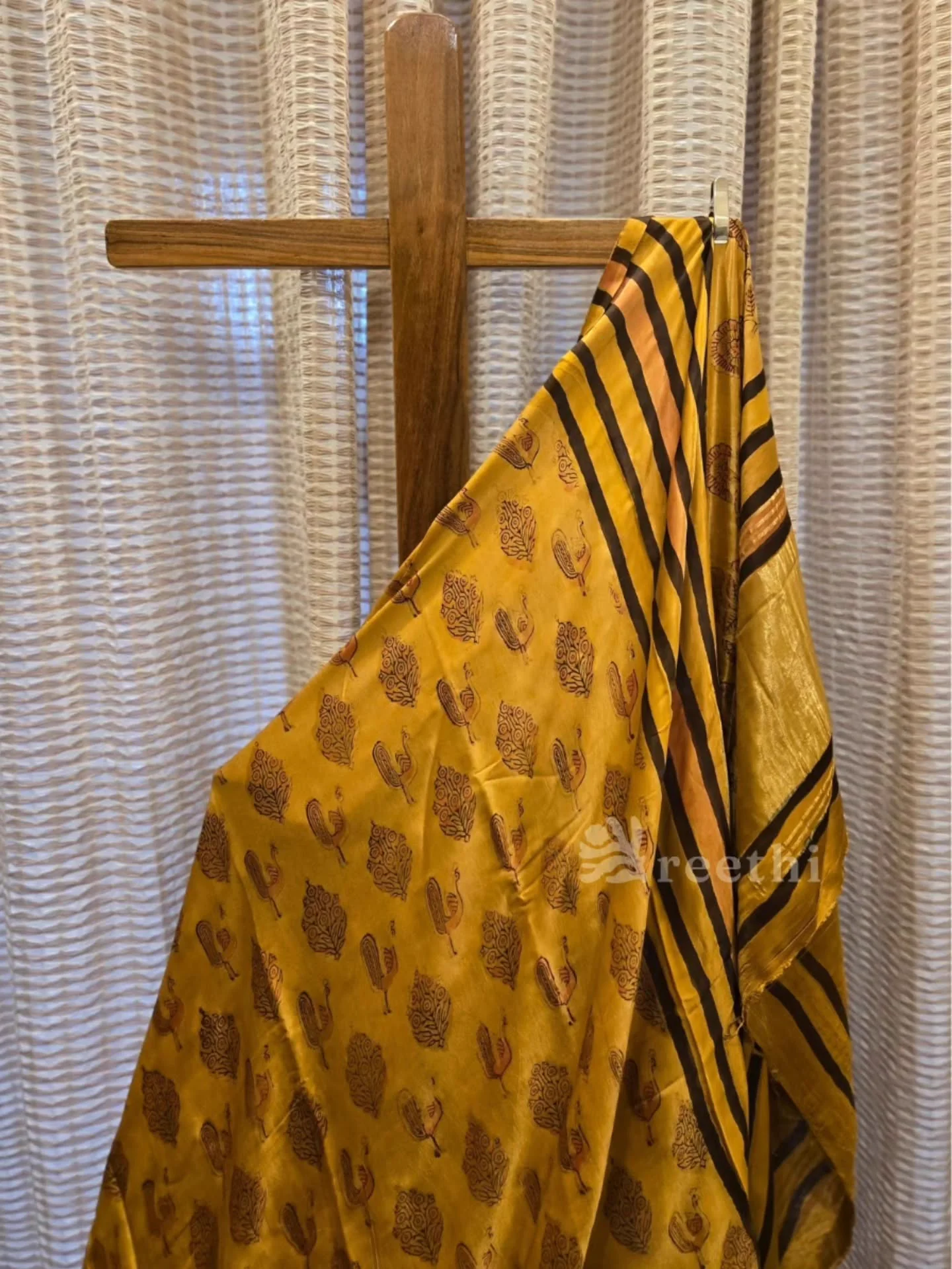 Handcrafted Handloom Saree