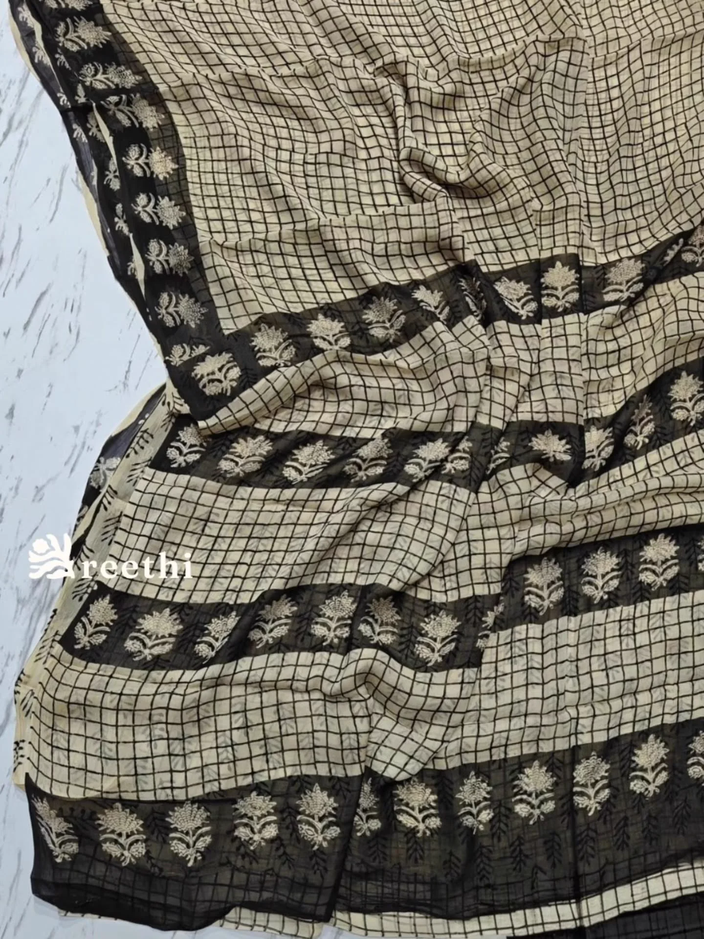 Handcrafted Handloom Saree