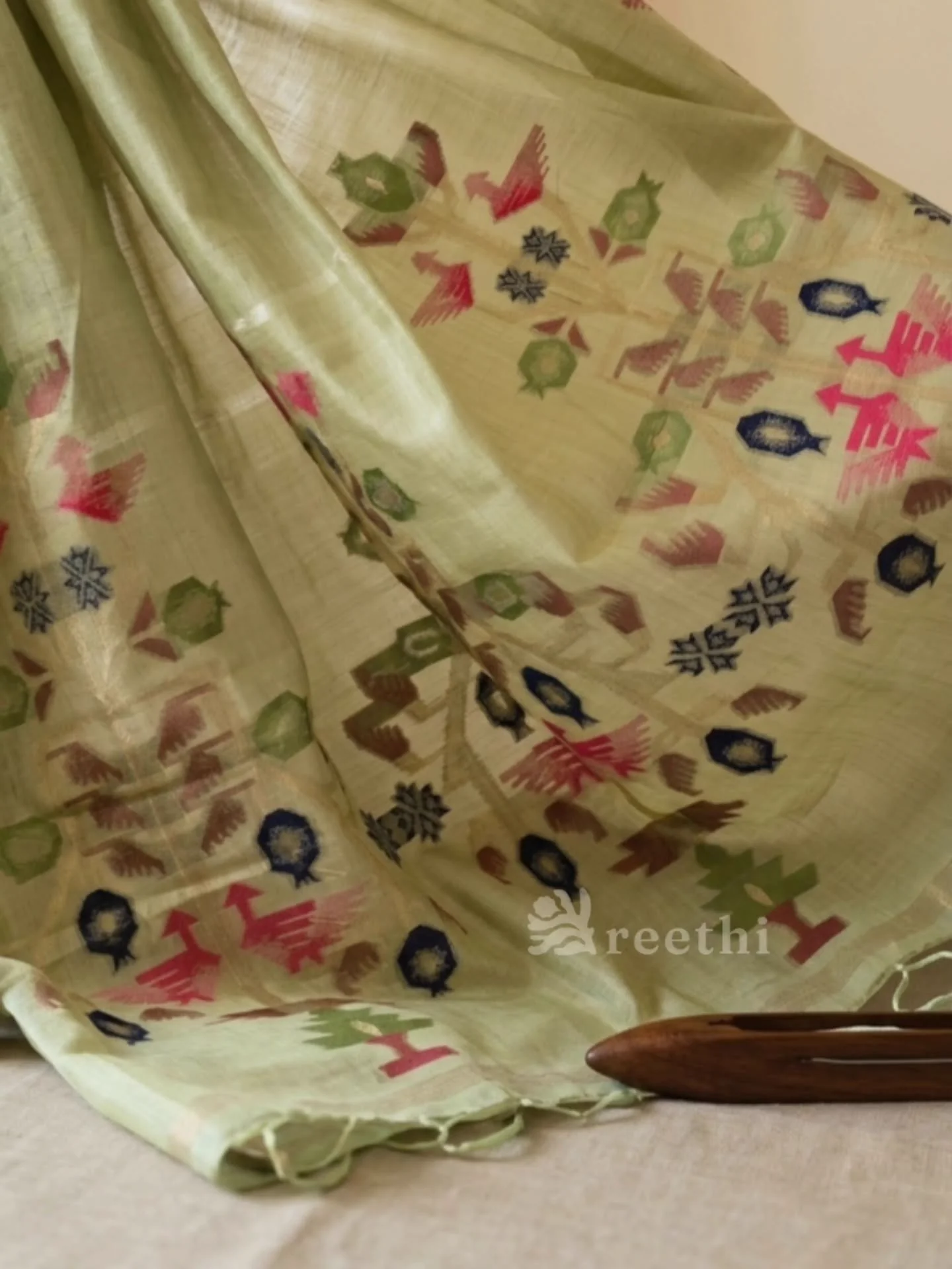 Handcrafted Handloom Saree